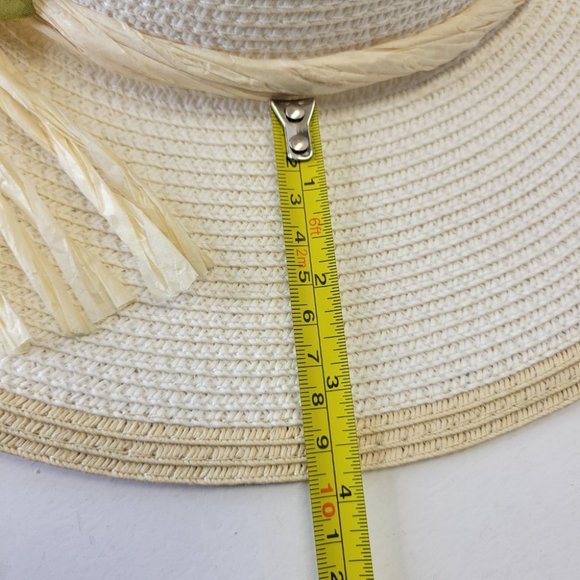 White Paper Straw Hat with Floral Embellish Wide Brim Sun Beach Hat main image 9